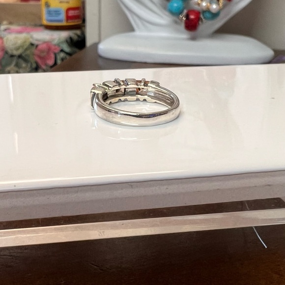 925 Sterling Silver stamp. Amber. Marcasite. Ring. Size 6-7 - Picture 2 of 4